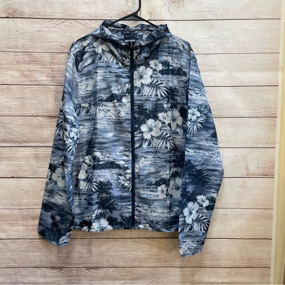 SUNRISE KINGDOM HOODED WINDBREAKER IN BLUE‎ TROPICAL PRINT
